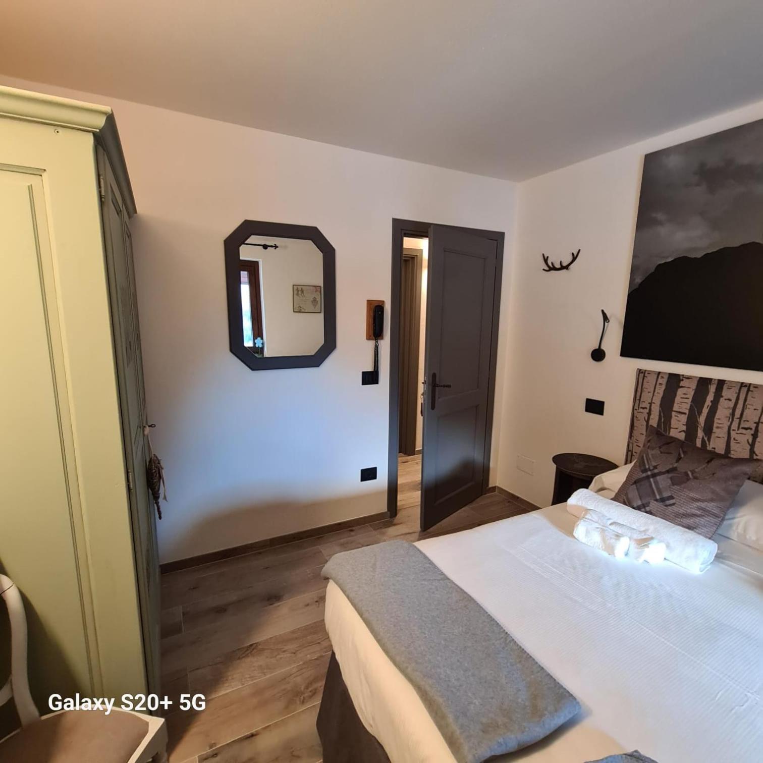 Hotel Dente Del Gigante Курмайор Екстер'єр фото