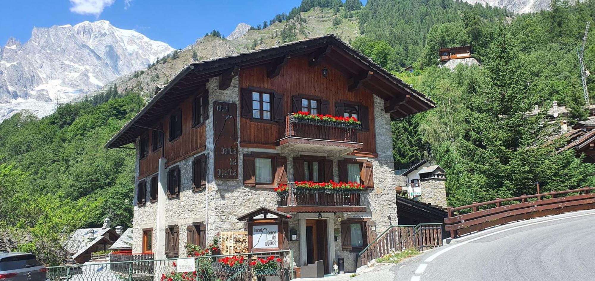 Hotel Dente Del Gigante Курмайор Екстер'єр фото