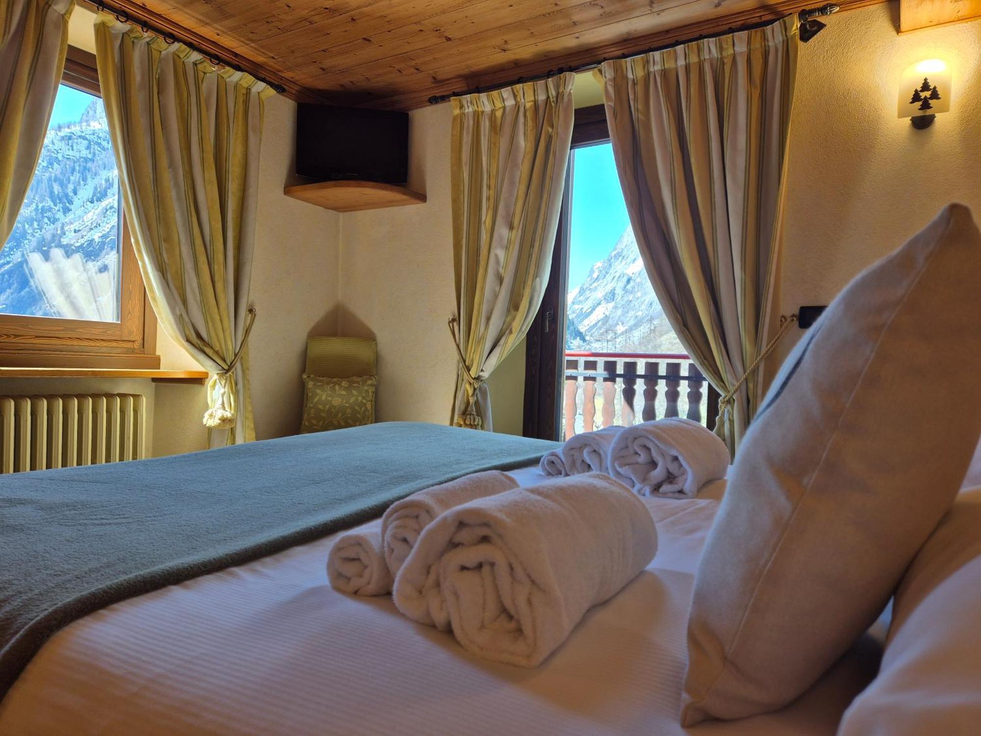 Hotel Dente Del Gigante Курмайор Екстер'єр фото